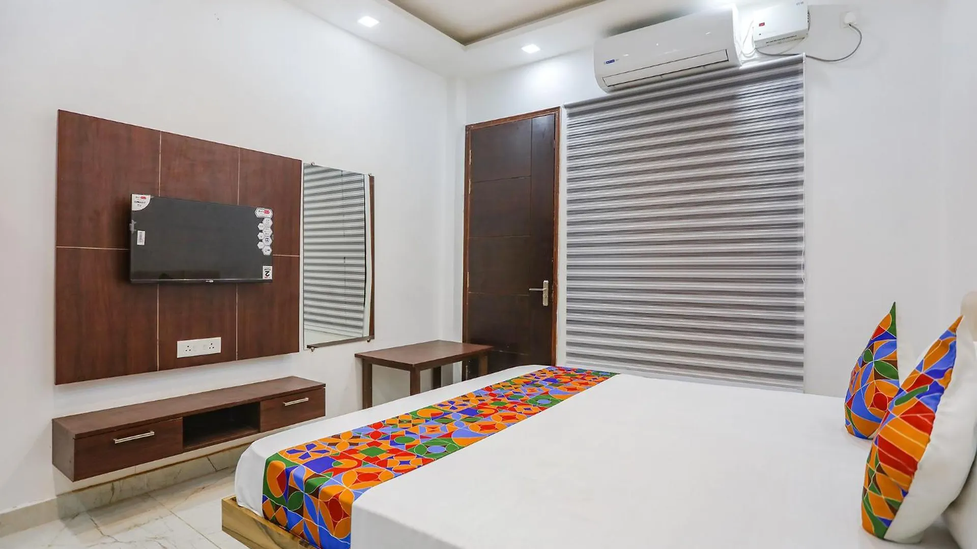 Fabhotel Jp Villa Varanasi Hotel